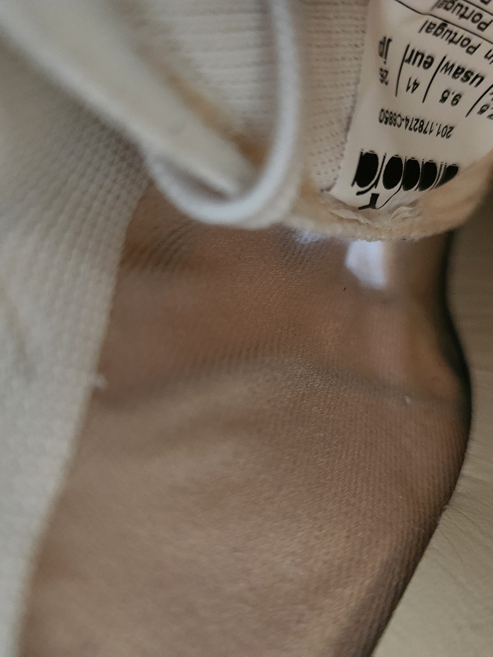 New In Box- Diadora Venus Logo - Picture 5 of 8